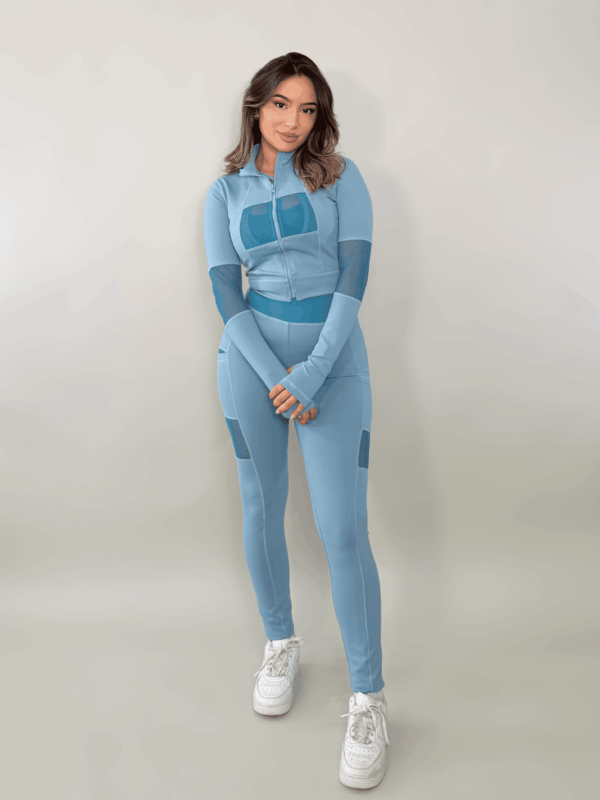 Set Sky Breeze